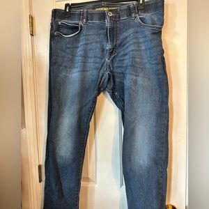 Men’s Extreme Motion Lee Jeans 40 x 30